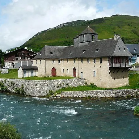 Agreable Maison Au Centre D'arreau Pour 8 Pers * Arreau