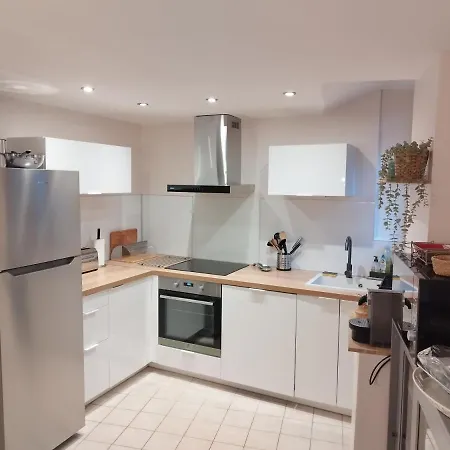 Agreable Maison Au Centre D'arreau Pour 8 Pers Дом отдыха