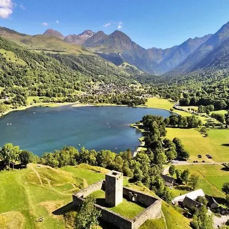 Agreable Maison Au Centre D'arreau Pour 8 Pers